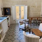 Antica Casa A Corte In Paese * ורנולה