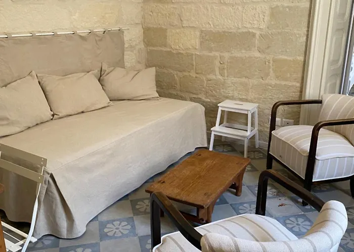 Antica Casa A Corte In Paese