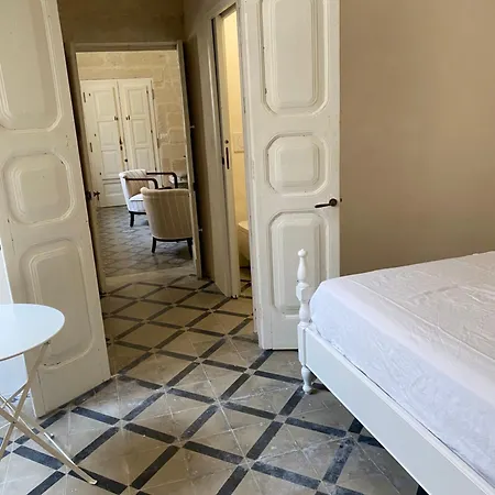 Antica Casa A Corte In Paese Holiday home *