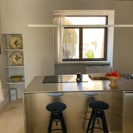 Antica Casa A Corte In Paese Holiday home