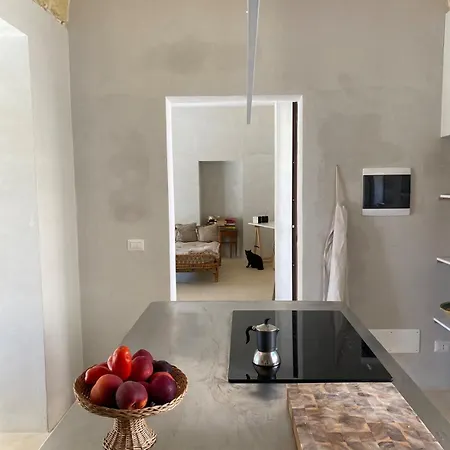 Antica Casa A Corte In Paese * Vernole